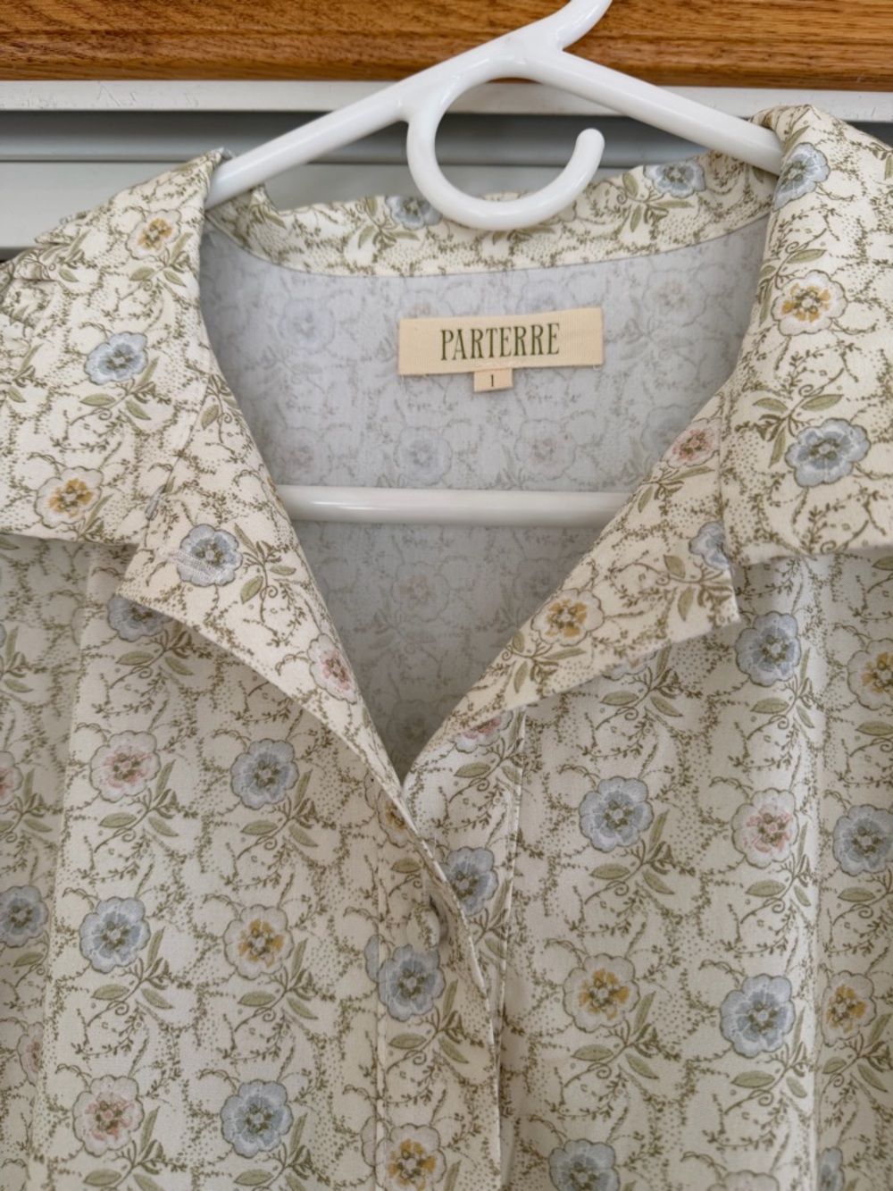 Parterre Floral “Dorian” Maxi Dress with Tie Waist - Picture 3 of 8